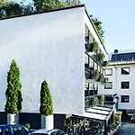 Stadthotel Eggerbraeu Otel Imst