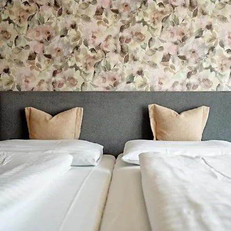 Stadthotel Eggerbraeu