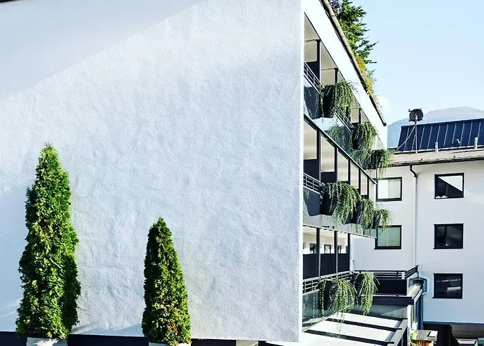 Stadthotel Eggerbraeu Hotel Imst