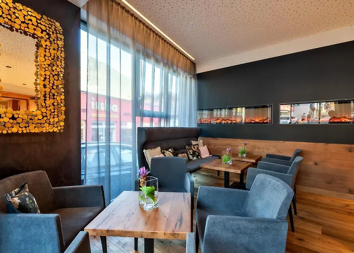 Stadthotel Eggerbraeu イムスト