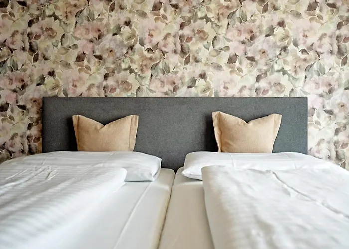 Stadthotel Eggerbraeu