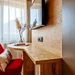 호텔 Stadthotel Eggerbraeu 임스트