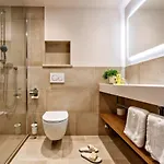 Stadthotel Eggerbraeu 호텔 임스트