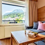 호텔 Stadthotel Eggerbraeu 3*
