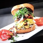 호텔 Stadthotel Eggerbraeu