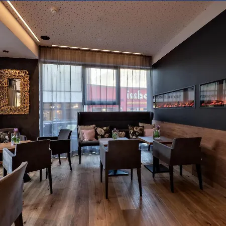 Stadthotel Eggerbräu 3*