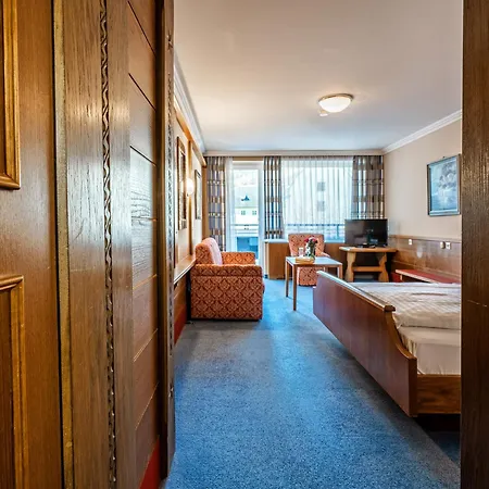 Stadthotel Eggerbraeu Hotel Imst
