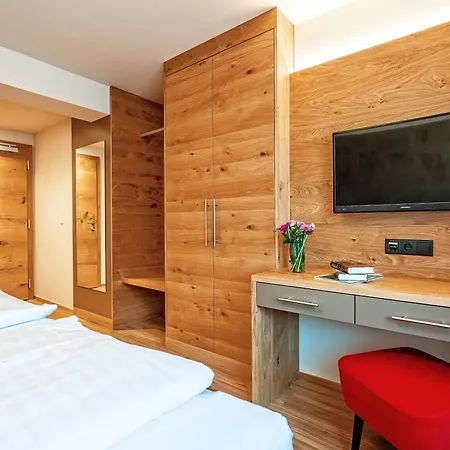 Stadthotel Eggerbraeu Imst