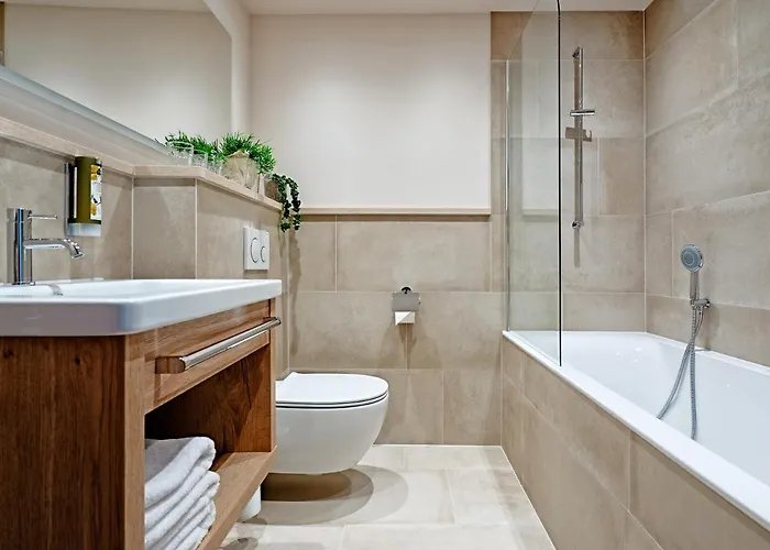 Stadthotel Eggerbraeu امست